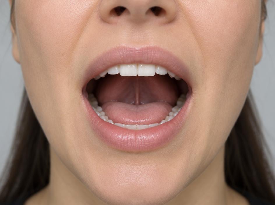 Real mouth position for k, with the back of the tongue raised